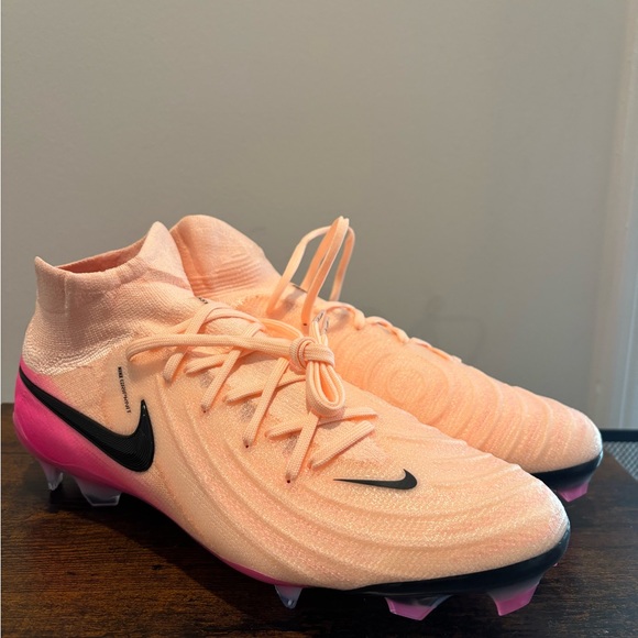 Nike Peach & Pink High-Top Soccer Cleats with Black Swoosh